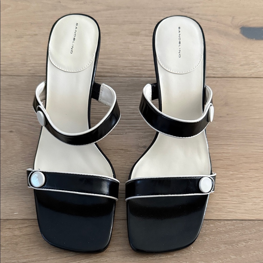 Bandolino Black and White Women's Sandals
